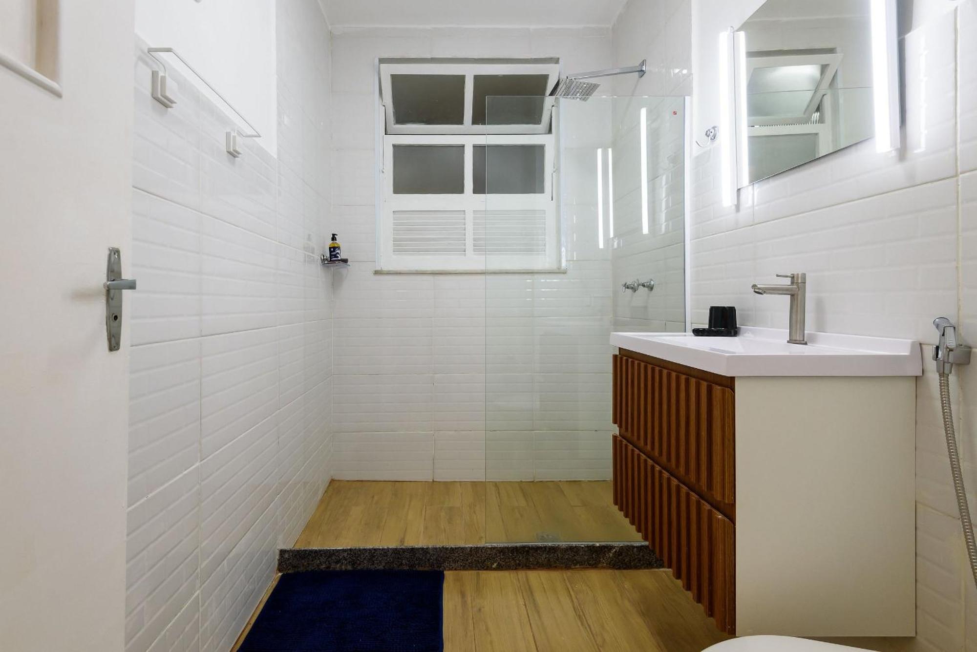 2qtos A 300m Da De Copacabana | Mvc 81/603 Apartamento Rio de Janeiro