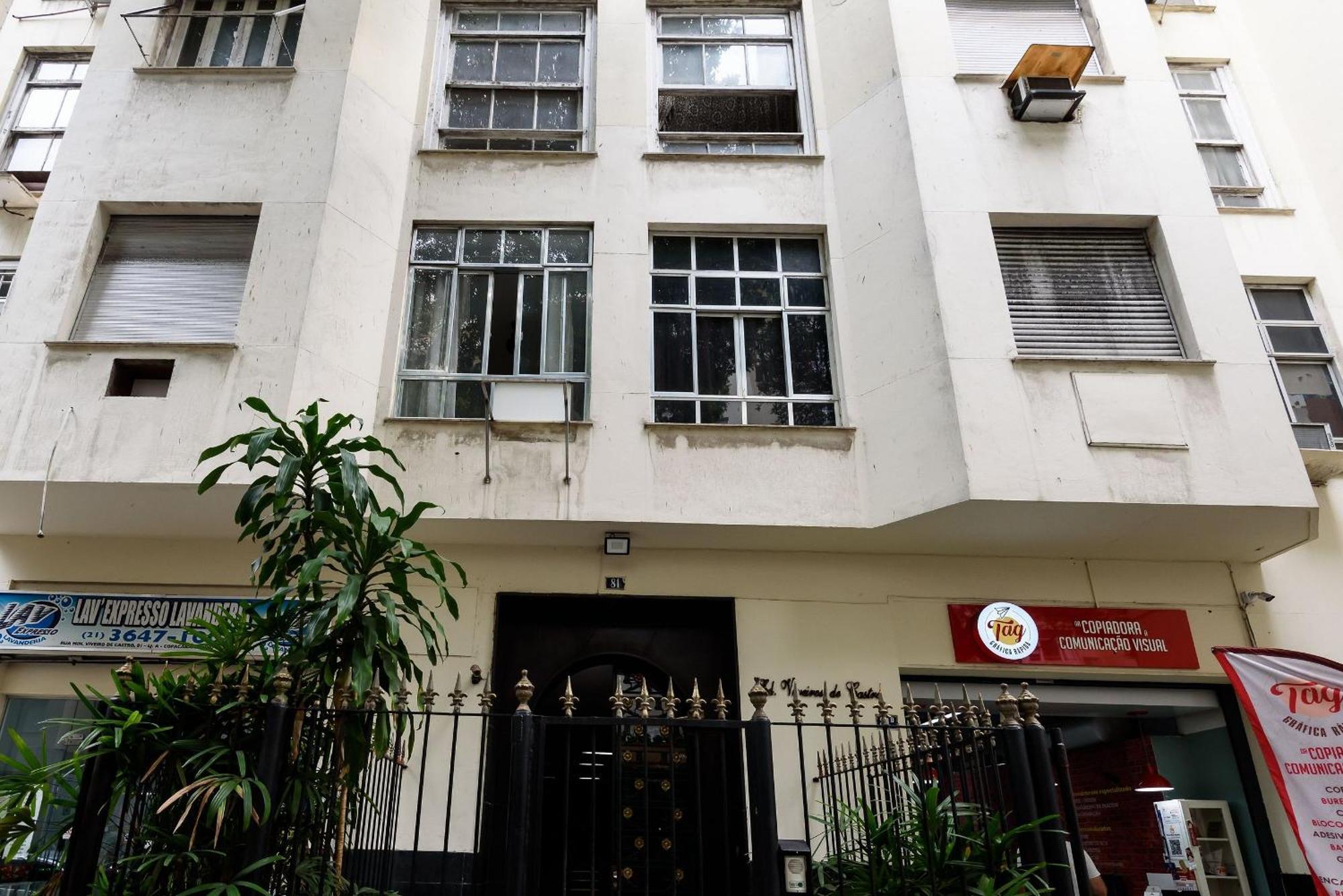 2qtos A 300m Da De Copacabana | Mvc 81/603 Apartamento