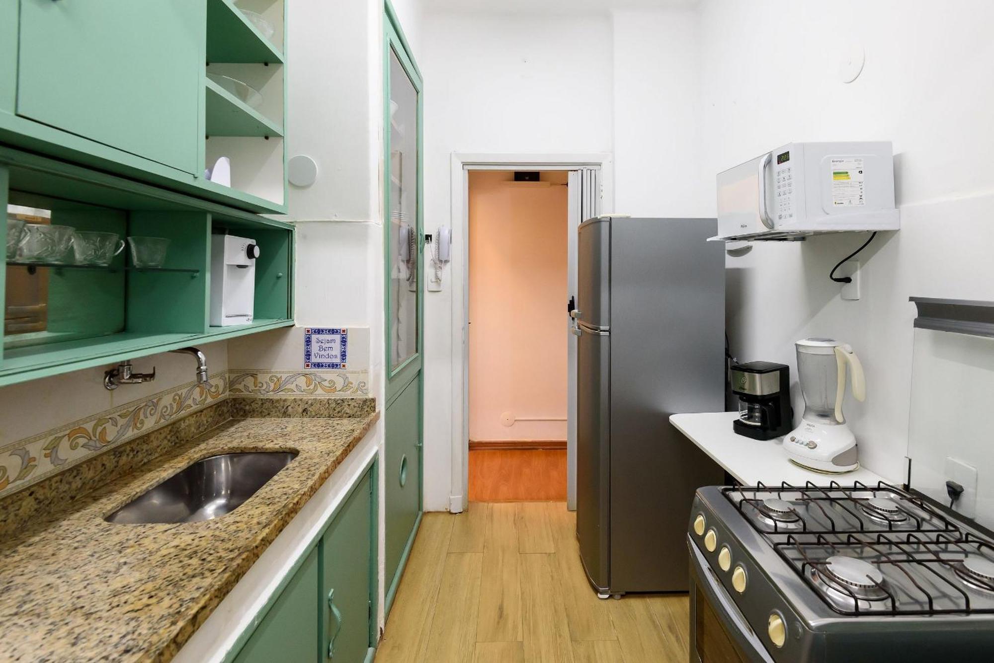 Apartamento 2qtos A 300m Da De Copacabana | Mvc 81/603